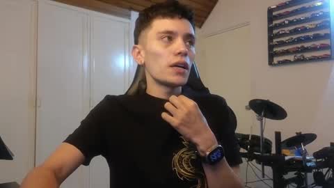 Snapshot of mr_andresr chatting on 9, 10, 2025 Andy online show from 9, 10, 2025