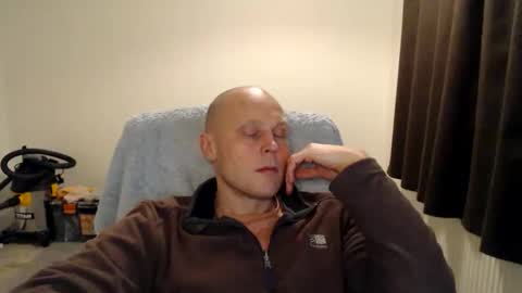 Snapshot of mr_baldy chatting on 7, 11, 2025 Mr Baldy Likes to Chat online show from 7, 11, 2025