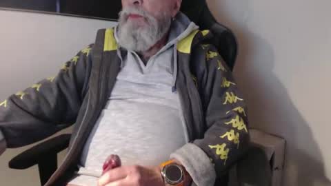 Snapshot of mr_boombastic2021 chatting on 22, 12, 2025 mr_boombastic2021 online show from 22, 12, 2025