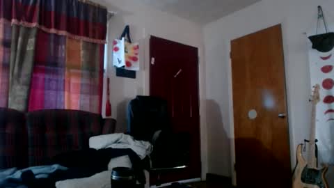 Snapshot of mr_happy12 chatting on 31, 10, 2025 mr_happy12 online show from 31, 10, 2025