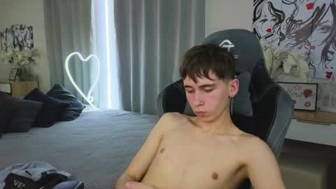 Snapshot of mr_lucky_guy chatting on 21, 2, 2025 Kris online show from 21, 2, 2025