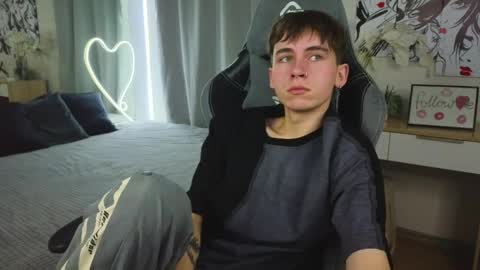 Snapshot of mr_lucky_guy chatting on 27, 2, 2025 Kris online show from 27, 2, 2025