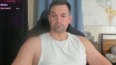Snapshot of mr_mac69 chatting on 6, 2, 2025 Cam online show from 6, 2, 2025