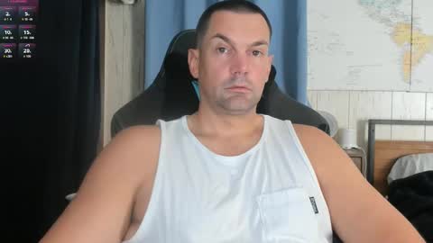 Snapshot of mr_mac69 chatting on 25, 9, 2025 Cam online show from 25, 9, 2025