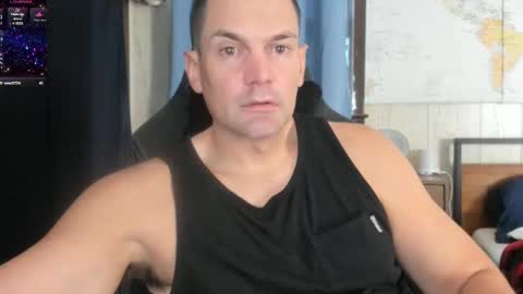 Snapshot of mr_mac69 chatting on 13, 10, 2025 Cam online show from 13, 10, 2025