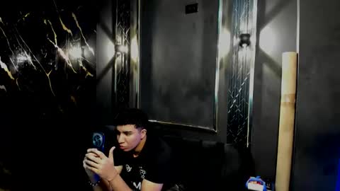 Snapshot of mr_maximo chatting on 13, 11, 2025 mr_maximo online show from 13, 11, 2025