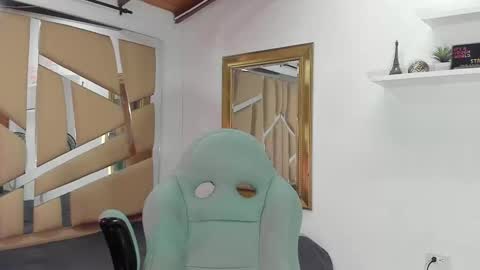 MIKEE online show from 22, 2, 2025