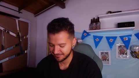 MIKEE online show from 2, 10, 2025