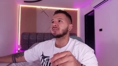 MIKEE online show from 16, 4, 2026