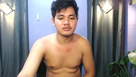 mr_olivercummerx online show from 22, 10, 2025