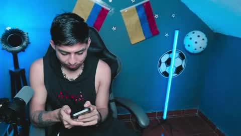 Snapshot of mralpha_latino chatting on 15, 7, 2026 Alpha LATINO online show from 15, 7, 2026