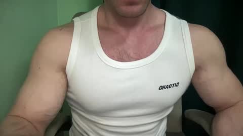 Snapshot of mrbiceps_23 chatting on 6, 2, 2025 Mrbiceps23 online show from 6, 2, 2025
