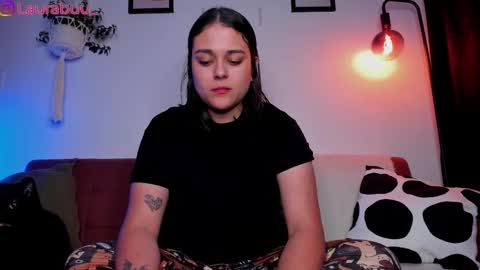 Laura online show from 4, 12, 2025