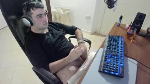 Snapshot of mrclean_97 chatting on 15, 1, 2025 GoodBoy online show from 15, 1, 2025