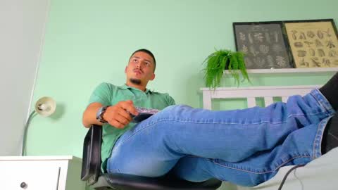 Mr Fox online show from 20, 11, 2025