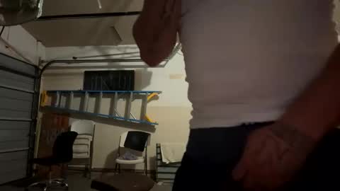 Snapshot of mrfrankfuckforfree chatting on 19, 11, 2025 mrfrankfuckforfree online show from 19, 11, 2025