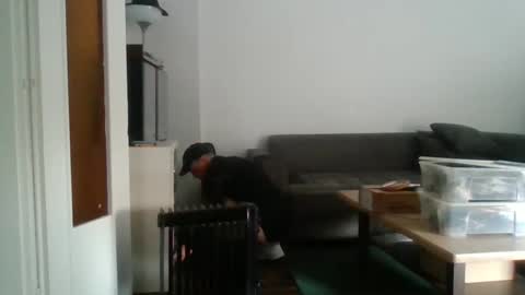 Snapshot of mrhandsomelovee chatting on 2, 2, 2025 Nikola online show from 2, 2, 2025