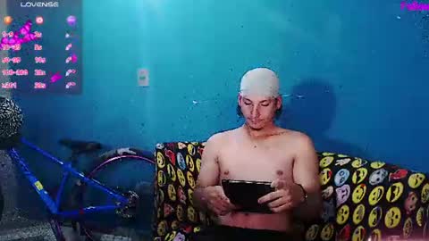 Snapshot of mrkingsaintx chatting on 15, 6, 2026 DEIVI online show from 15, 6, 2026