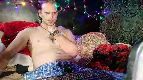 Snapshot of mrkinksized chatting on 25, 12, 2024 MrKinkSized online show from 25, 12, 2024