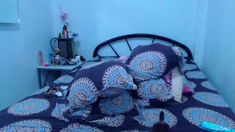 Snapshot of mrladybunnycock chatting on 17, 7, 2026 mrladybunnycock online show from 17, 7, 2026