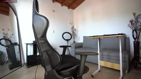 Luis    Instagram   online show from 6, 1, 2025