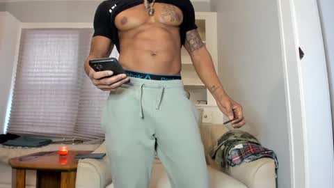 mromg007 online show from 3, 1, 2025