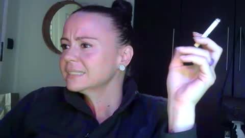 mrs_bunny_swing online show from 13, 4, 2026