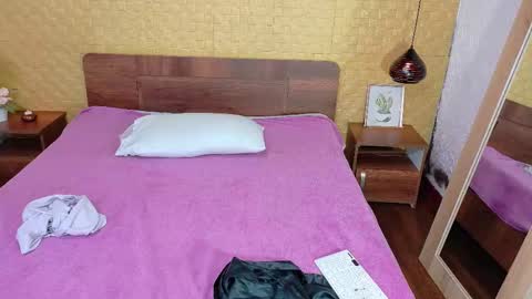 mrs_buttocks online show from 11, 3, 2025