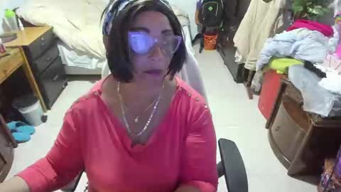 Snapshot of mrs_mommy chatting on 15, 2, 2025 mrs_mommy online show from 15, 2, 2025