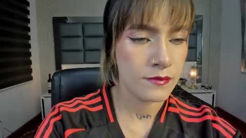 Snapshot of mrs_regina_clk chatting on 18, 6, 2026 Regina online show from 18, 6, 2026
