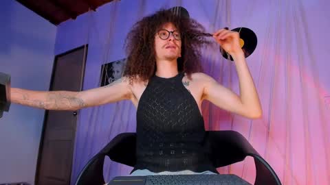 Snapshot of mrshaggy_ chatting on 16, 1, 2025 Mr Shaggy online show from 16, 1, 2025