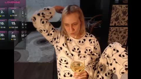 Sasha online show from 1, 1, 2025