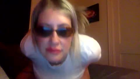 MrsPrissXO online show from 18, 4, 2026