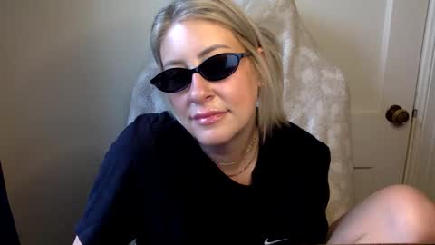 MrsPrissXO online show from 7, 5, 2026