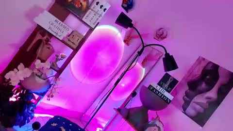 Snapshot of ms_channel chatting on 11, 10, 2025 Channel online show from 11, 10, 2025