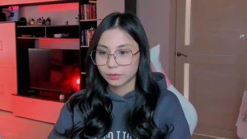 Snapshot of ms_emily_ chatting on 23, 4, 2026 ms_emily_ online show from 23, 4, 2026