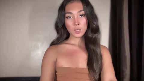 CALL ME KIANA online show from 14, 10, 2025