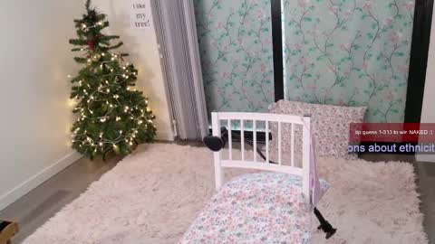 R o r i  SnapChat heyroriv2 wednesday - sunday Noon oclock mountain - 5pm mountain online show from 20, 2, 2025