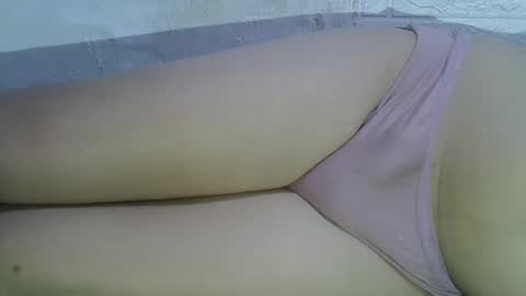 Snapshot of mscumshotter chatting on 25, 12, 2024 mscumshotter online show from 25, 12, 2024