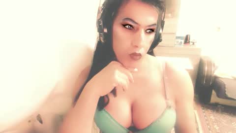 Snapshot of msedefm chatting on 10, 9, 2025 msedefm online show from 10, 9, 2025