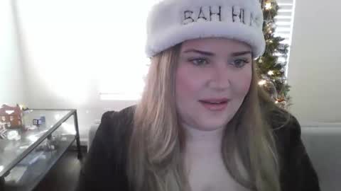 Snapshot of msobsidianhavoq chatting on 15, 12, 2025 Obsidian Havoq online show from 15, 12, 2025