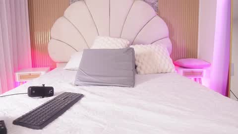 Snapshot of mssburbuja chatting on 20, 11, 2025 Manuela online show from 20, 11, 2025