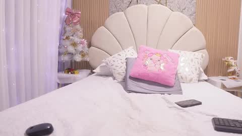 Snapshot of mssburbuja chatting on 2, 12, 2025 Manuela online show from 2, 12, 2025