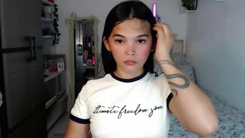 Snapshot of mstefany chatting on 5, 10, 2025 tefany online show from 5, 10, 2025