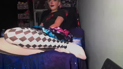 Snapshot of msvioletx chatting on 9, 6, 2026 MsVioletx online show from 9, 6, 2026