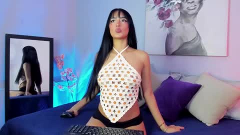 muaan  online show from 18, 4, 2026