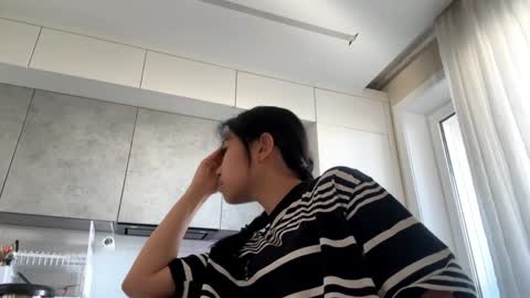 Mia online show from 9, 4, 2026