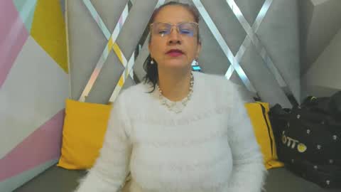 Snapshot of mulan_sexy01 chatting on 14, 10, 2025 Mulan online show from 14, 10, 2025