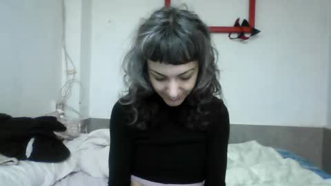 Snapshot of mulderandvalkyrie chatting on 12, 11, 2025 mulderandvalkyrie online show from 12, 11, 2025