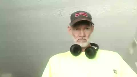 mullinfloggin79 online show from 9, 7, 2026